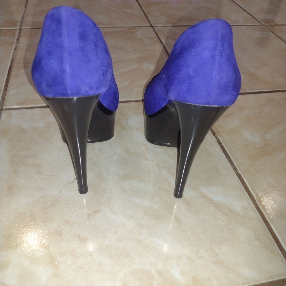 Steve Madden Women's Vibrant Blue Heels - Picture 3 of 3